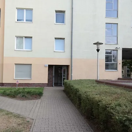 Wygodny, 2-pokojowy Apartament Blisko Centrum Wroclaw