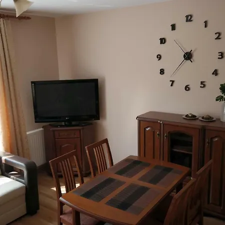 Wygodny, 2-pokojowy Apartament Blisko Centrum Lägenhet *