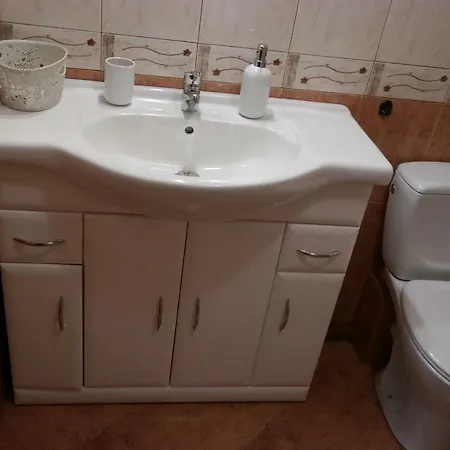 Wygodny, 2-pokojowy Apartament Blisko Centrum Lägenhet *